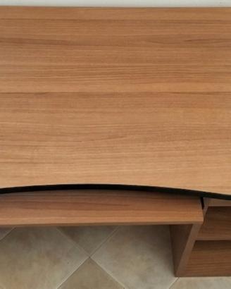 Scrivania porta PC  spaziosa  - Effetto Legno 