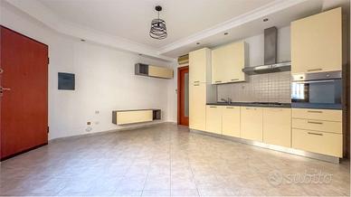 Bilocale con posto auto in zona centrale