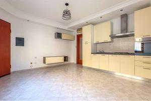 Bilocale con posto auto in zona centrale