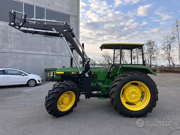 John Deere 2850
