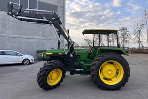 John Deere 2850