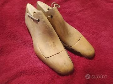 forme di scarpe in legno da calzolaio vintage 