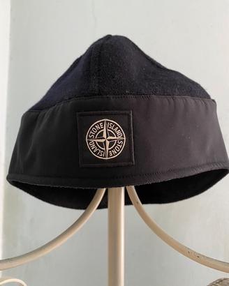 “Cappello - Cuffia Stone Island”