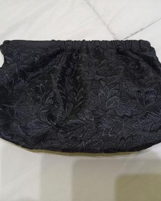 pochette nera in pizzo