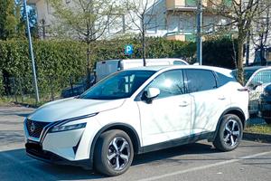Nissan Qashqai N-connecta x tronic