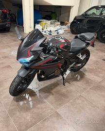 Honda CBR500R 2019 – SC Project – Gomme nuove