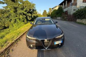 Alfa Romeo Giulia 2018 2.2 t Business 136cv