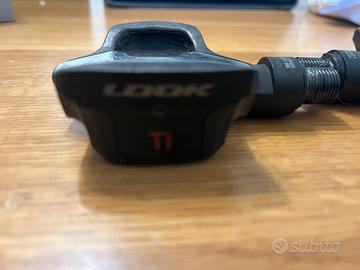 Pedali look keo blade Titanio