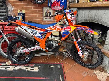 Ktm 250 enduro targato modello 2024