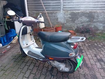 Piaggio Vespa 125 ET4 - 2001
