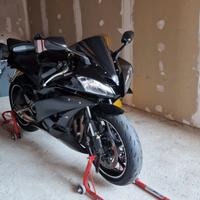 Yamaha r6 