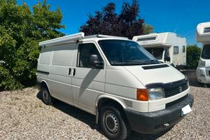 VOLKSWAGEN TRANSPORTER T4