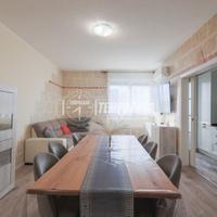 APPARTAMENTO RISTRUTTURATO CON 2 BAGNI E POSTO AUT