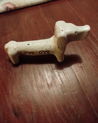 cane bassotto in porcellana 