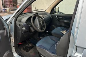 citroen berlingo 14. gpl  8 v