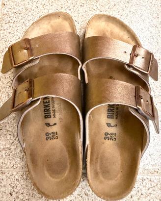 Sandali Birkenstock Arizona colore bronzo metalliz