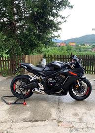 Honda cbr 650r A2 (a libretto)