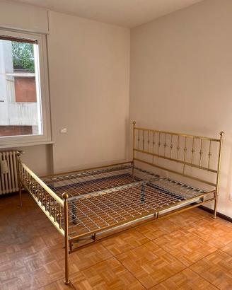 Letto matrimoniale in ottone
