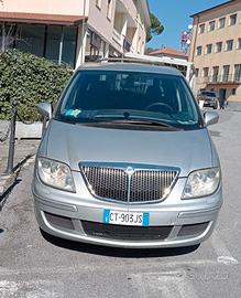Lancia phedra 2.2 jtd