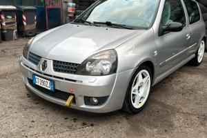 Renault clio sport 182 team ASI