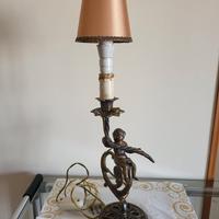 Lampada vintage in bronzo con putto 