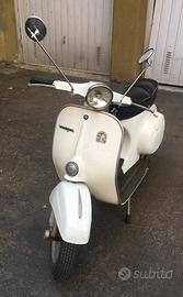 Noleggio Vespe per matrimoni, eventi e vetrine