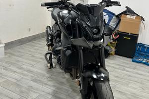 YAMAHA MT09