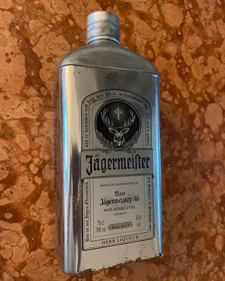 Confezione limited edition Jagermaister latta
