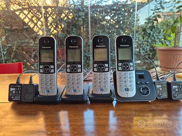 Set di 4 telefoni cordless Panasonic