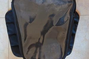 Borsa da serbatoio con calamite estendibile
