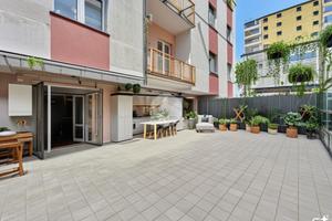 3 LOCALI A SAVONA