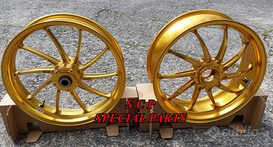 Ducati PANIGALE V4 V2 cerchi ruote forgiate pvm