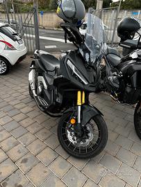 X-adv 750