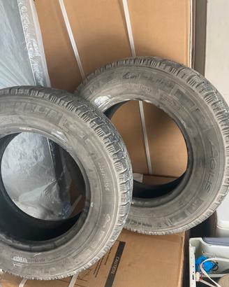 Paio di gomme x furgone