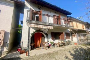 CASA SEMINDIPENDENTE A PIOVERA