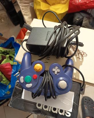 GameCube controller e alimentatore originali 