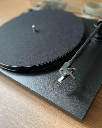Pro-Ject Primary E — Giradischi