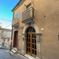 Appartamento con cucina abitabile camere con balco