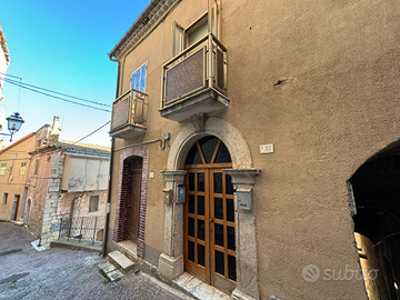 Appartamento con cucina abitabile camere con balco