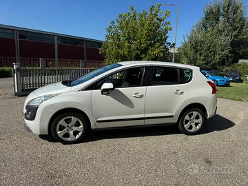 Peugeot 3008 1.6 HDi 115CV Business