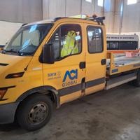 IVECO DAILY CARROATREZZI ISOLI