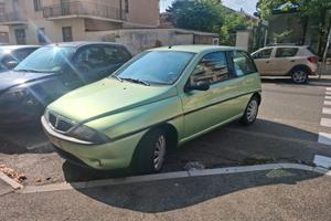 Lancia Y con soli 130 mila km
