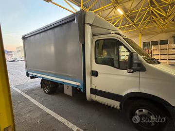 Furgone Iveco Daily Centinato