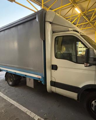 Furgone Iveco Daily Centinato