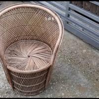 Poltrona antica in vimini