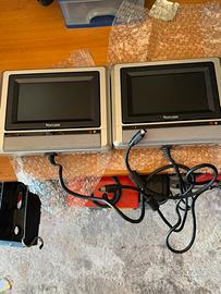 2 monitor per poggiatesta