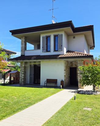 Villa singola Cadorago [499CadVRG]