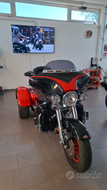 Harley Davidson trike scream'eagle