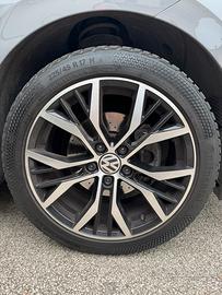 Gomme Invernali Continental+Cerchi R17