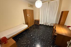 Stanza singola studentessa Metro Borgo via caronda